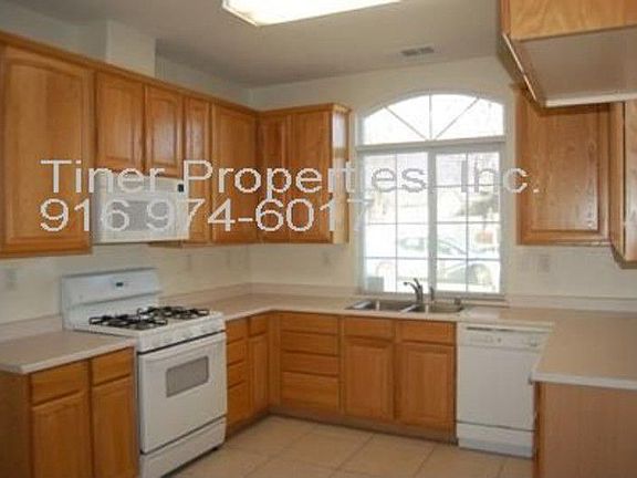 4th image of 3931 Branch St