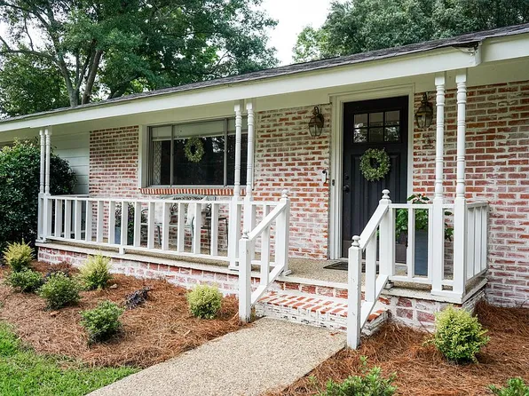 3 Broadmoor Dr, Laurel, MS 39440