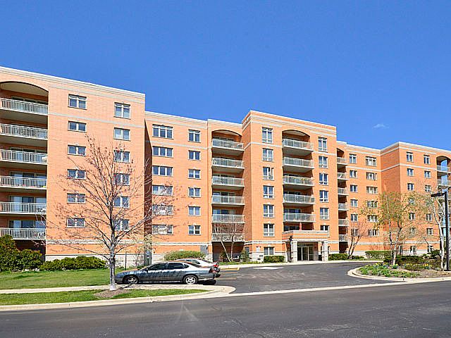 1st image of 6801 N Milwaukee Ave APT 708