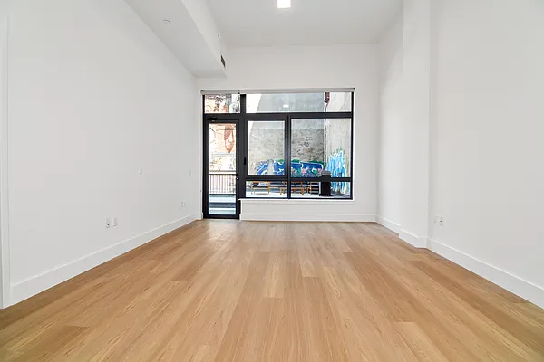 Rented by REAL New York | media 12