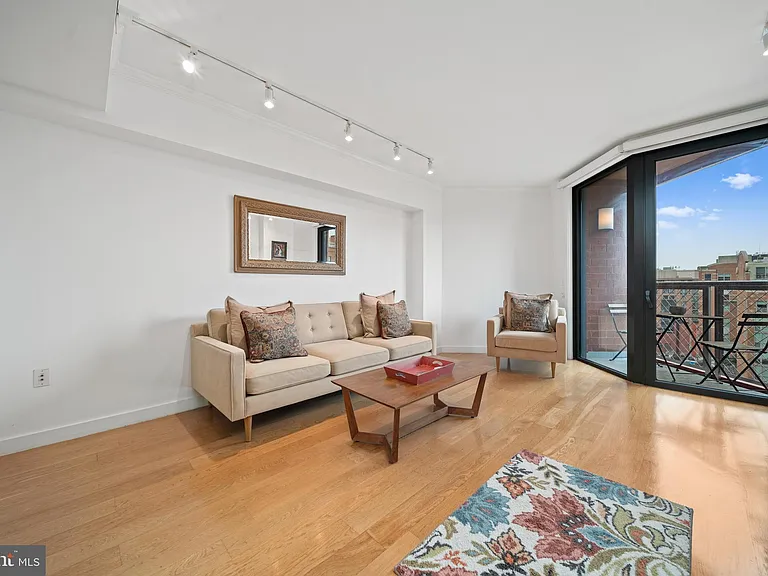 631 D St NW #1139 — Photo 9