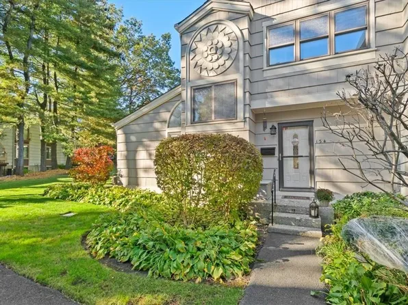 154 Branchwood Lane, Nanuet, NY 10954