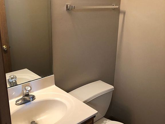 5th image of 2817 Wyndham Ct