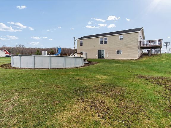 5th image of 10911 Lowe Rd