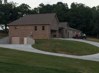 332 Trudys View Dr, Cadiz, KY 42211