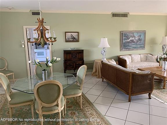 4th image of 389 S Lake Dr APT 5F