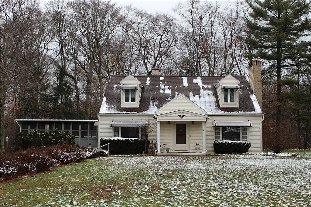 3893 Motz Dr, Akron, OH 44333 | Zillow