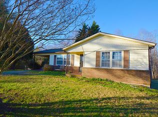 453 Memory Ln, Stuart, VA 24171