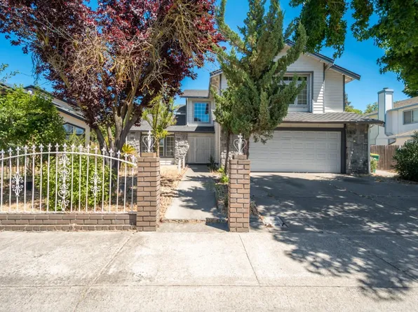 8724 Cottonwood Ln, Stockton, CA 95210