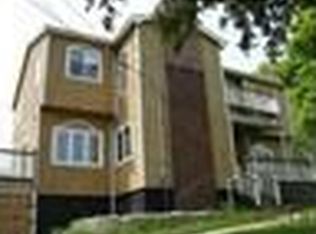 8 Garden Rd, Marblehead, MA 01945