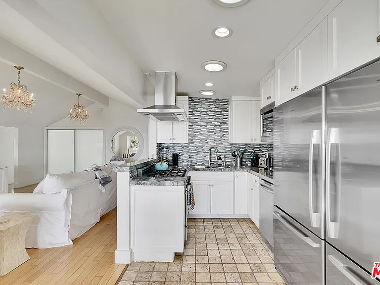 3966 Las Flores Canyon Rd — Photo 19