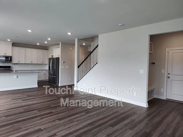115 Sentinel Ct — Photo 9