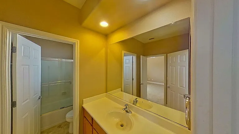 1692 Woodhaven Cir — Photo 36