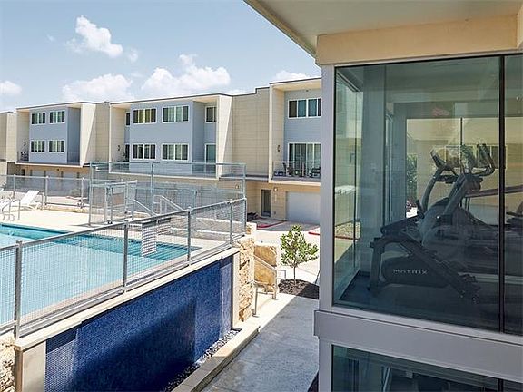 4th image of 604 N Bluff Dr Unit 248