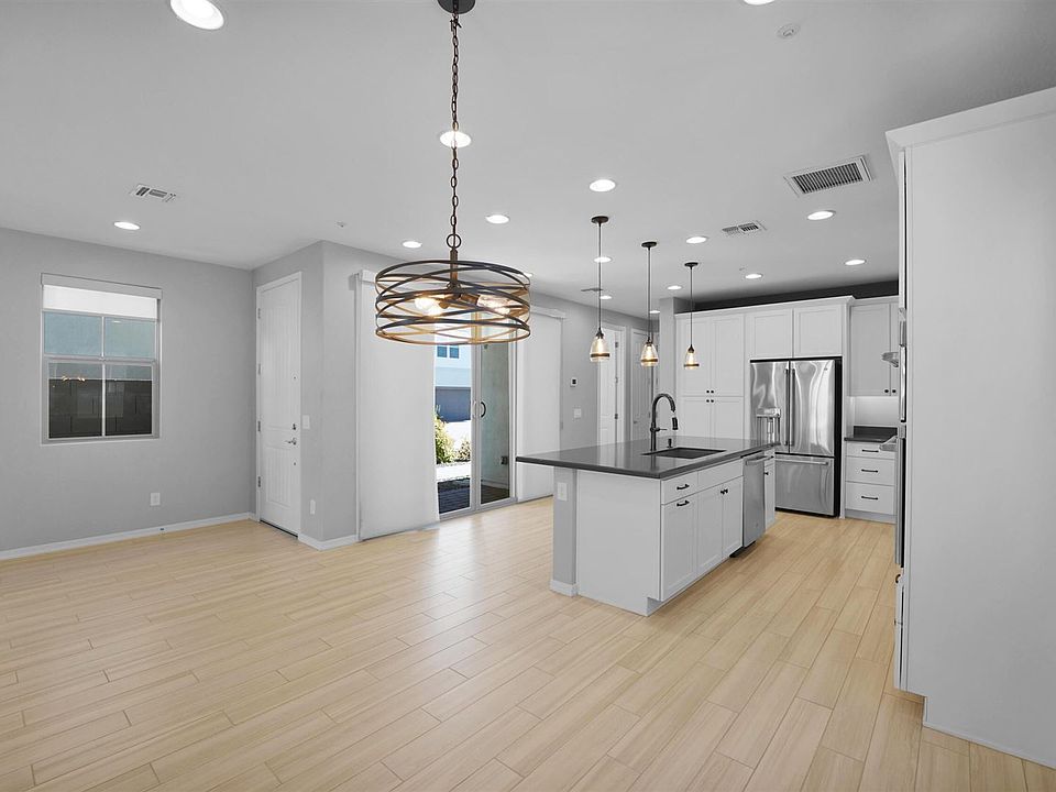 1st image of 2354 W Gloria Ln