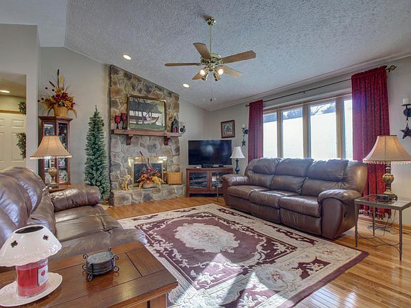 5th image of 4096 Horsepen Mountain Dr
