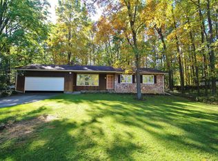 8072 Chapel Rd, Niles, MI 49120