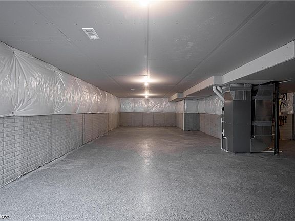 3rd image of 5376 Hawks Nest Cir