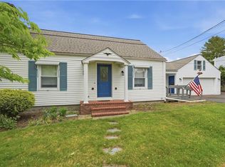 24 Seymour St, Warren, RI 02885