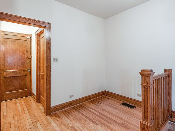 3rd image of 2704 N Mildred Ave APT 1R