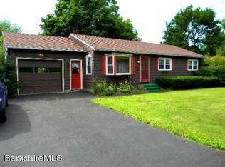 494 E New Lenox Rd, Pittsfield, MA 01201