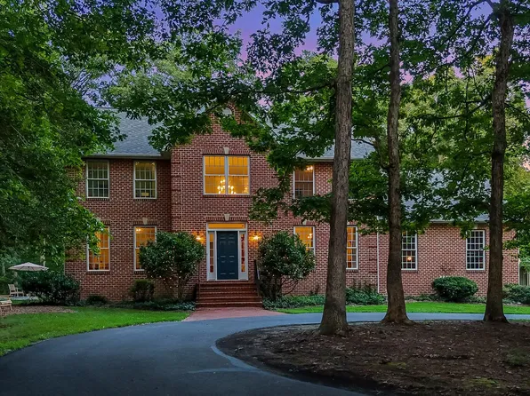 12125 Bunkys Pl, La Plata, MD 20646