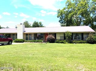 4962 Dogwood Dr, Marianna, FL 32446