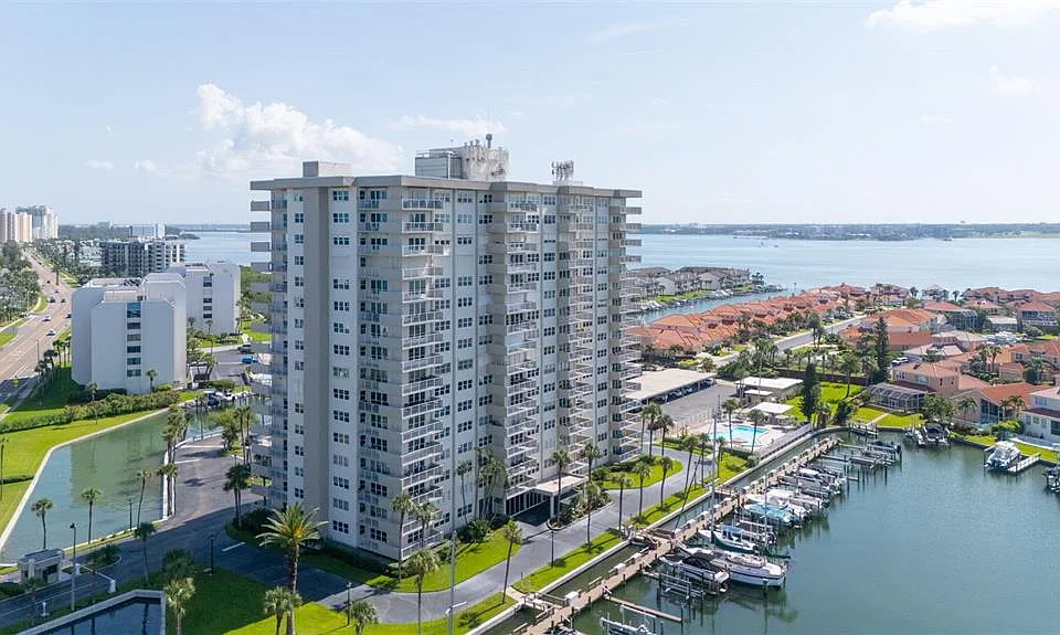 1621 Gulf Blvd #1601