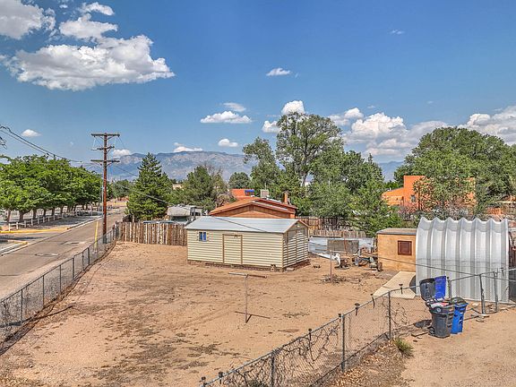 4th image of 5324 Guadalupe Trl NW