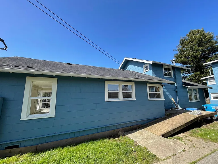 3241 Trinity St — Photo 27