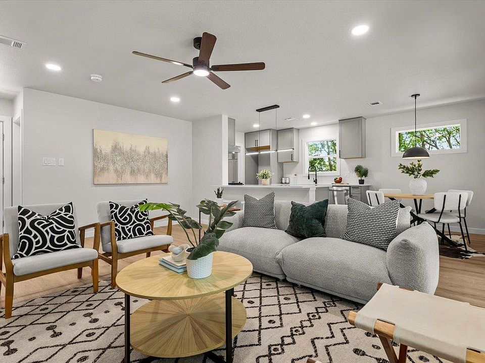 1st image of 5204 Emerald Forest Dr