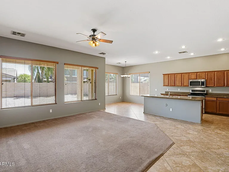18185 W Rimrock St — Photo 3