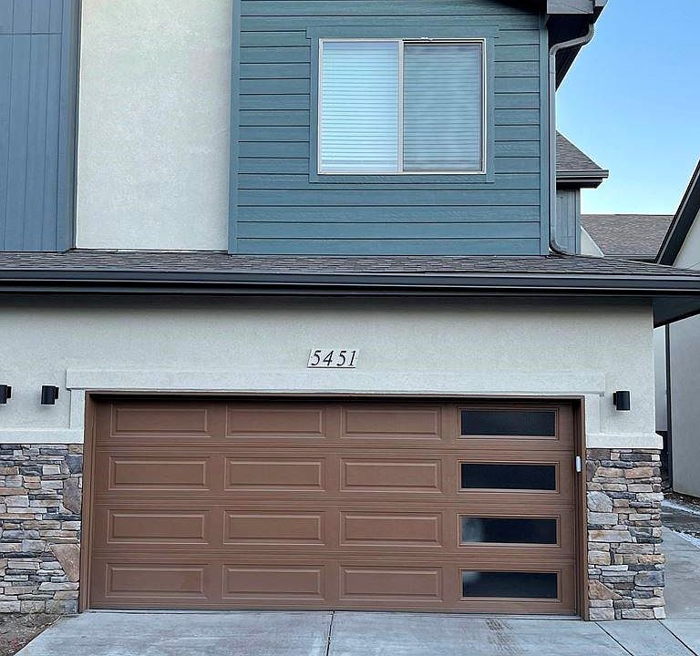 1st image of 5451 Necker Hts