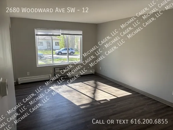 2680 Woodward Ave SW APT 12, Wyoming, MI 49509