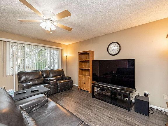 4th image of 2120 Bancroft Dr