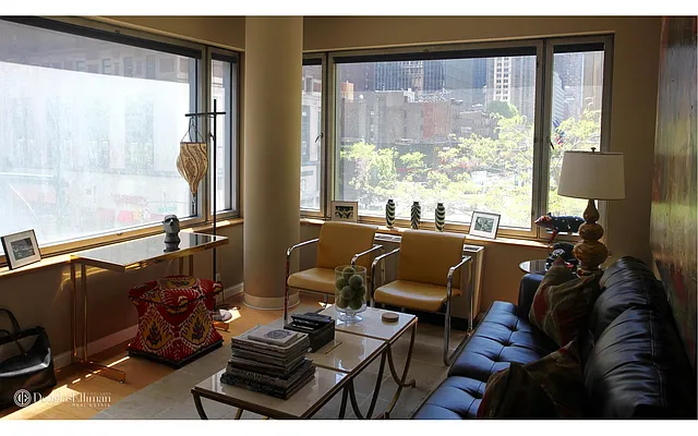 Rented by Douglas Elliman | media 19