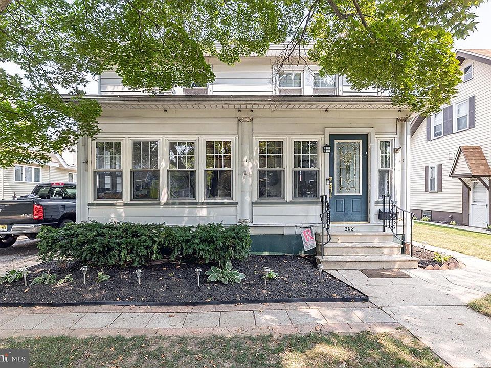 1st image of 202 Guilford Ave