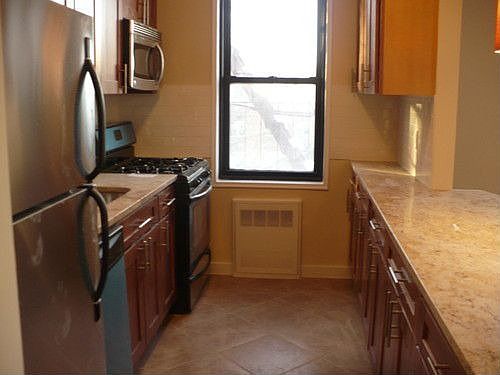 5th image of 15030 71st Ave APT 3G
