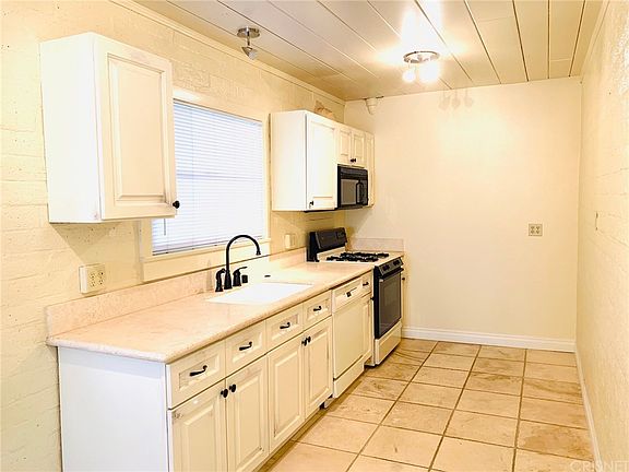 5th image of 5754 Fallbrook Ave