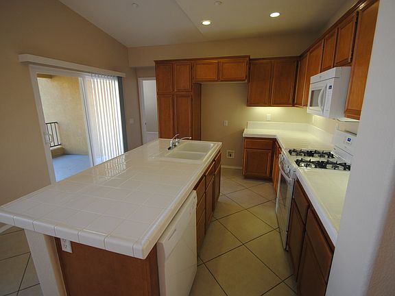 4th image of 27935 Cactus Ave Unit A