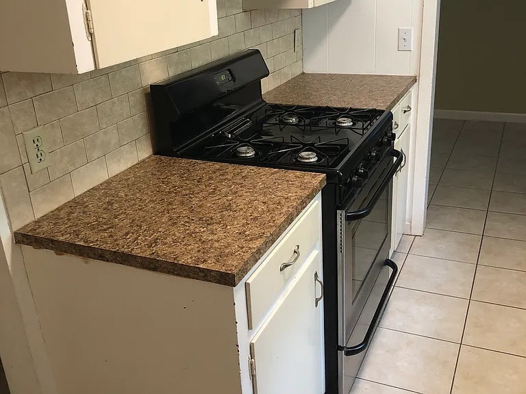 6806 Lexington Rd #B — Photo 8