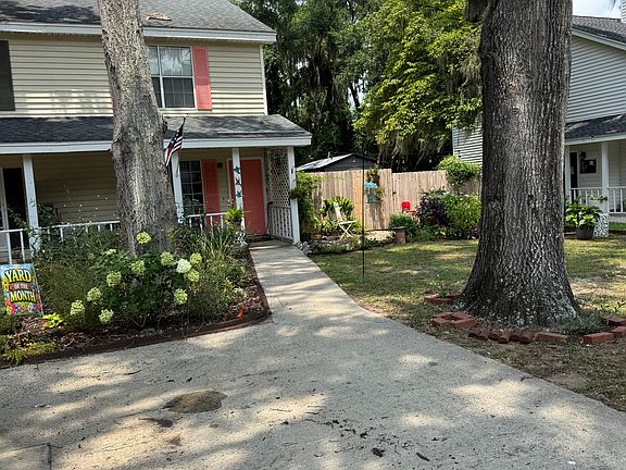 2nd image of 902B 16th St