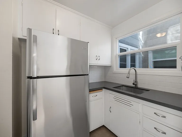 425 Euclid Ave #1077R — Photo 11