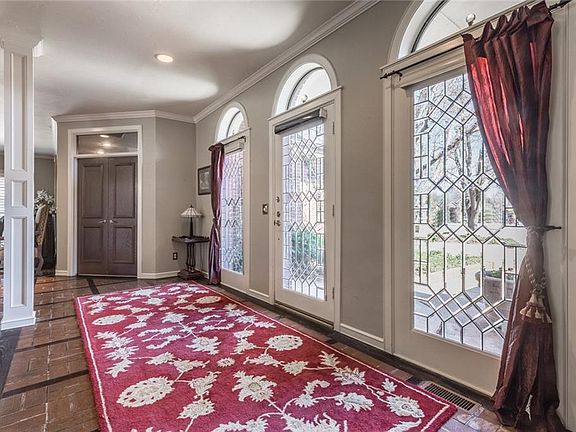 3rd image of 5017 Echo Glen Cir