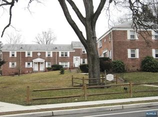 159 Knickerbocker Rd, Englewood, NJ 07631