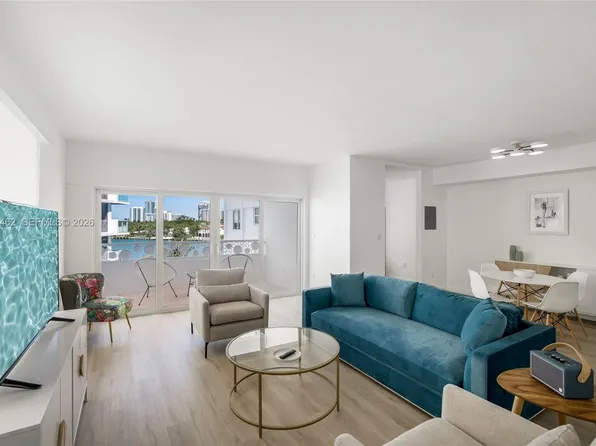 9881 E Bay Harbor Dr, Miami Beach, FL