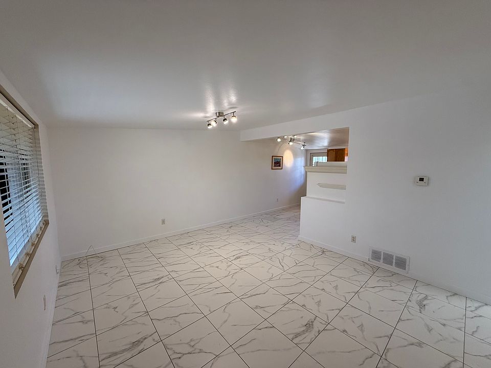 1st image of 1603 N Park Ave