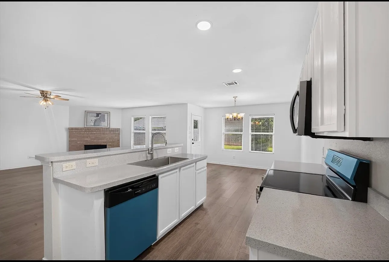 9605 Woodrow Wilson Dr — Photo 3