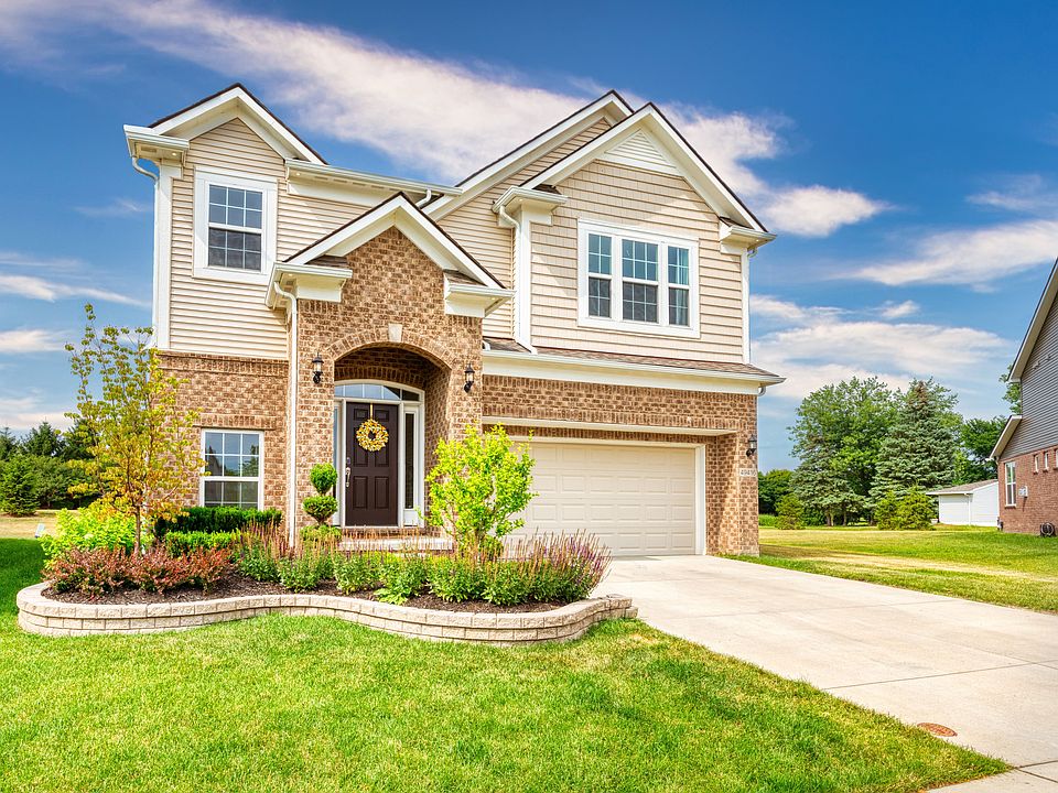 1st image of 49416 Shoreline Dr