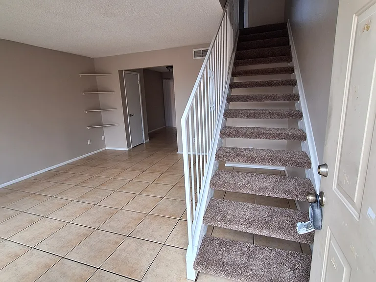 Townhome in Mesa with enclosed backyard! — Photo 22